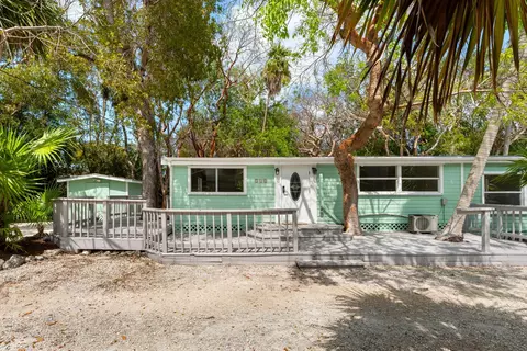 125 Tree Ln, Tavernier, FL 33070 photo 3