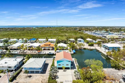 26 Corrine Pl, Key Largo, FL 33037