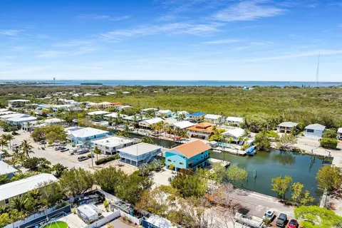 26 Corrine Pl, Key Largo, FL 33037 photo 2