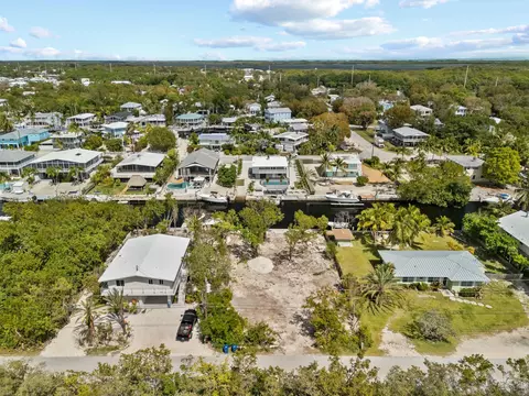 972 Shaw Dr, Key Largo, FL 33037 photo 3