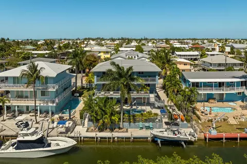 172 Venetian Dr, Islamorada, FL 33036