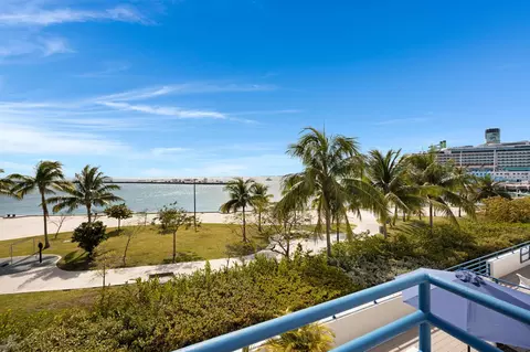 107 Front St #215, Key West, FL 33040