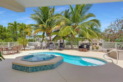 856 Copa D Oro, Marathon, FL 33050 photo 28