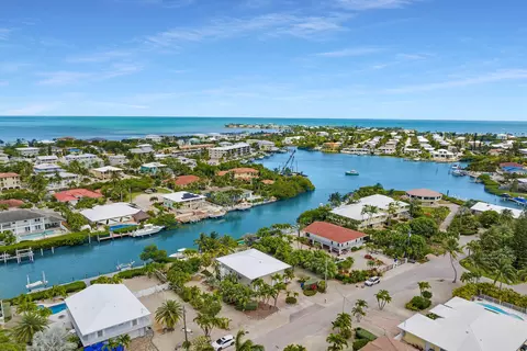856 Copa D Oro, Marathon, FL 33050 photo 49
