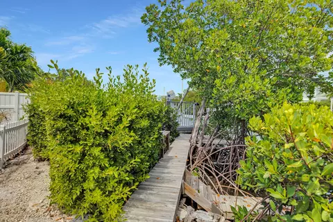 856 Copa D Oro, Marathon, FL 33050 photo 35