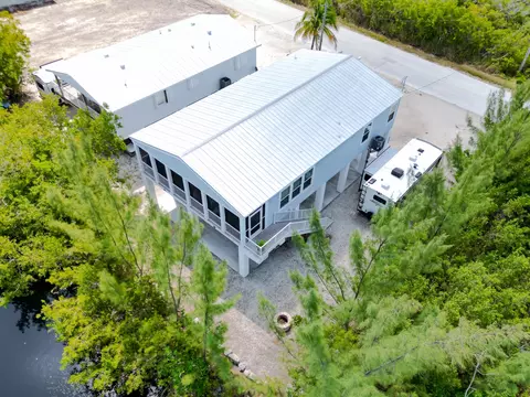 27163 Mariposa Rd, Ramrod Key, FL 33042