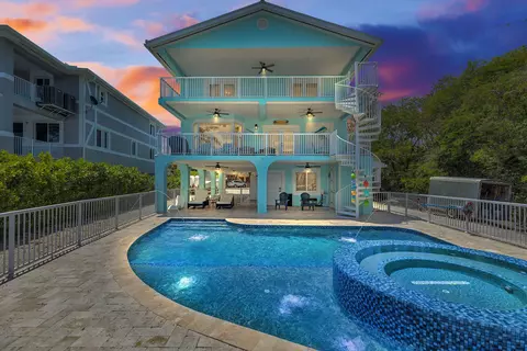 68 Bass Ave, Key Largo, FL 33037