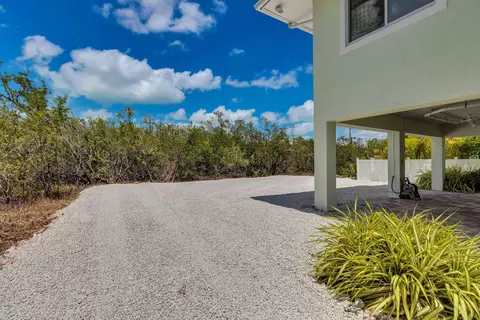 110 Santa Barbara, Marathon, FL 33050 photo 8