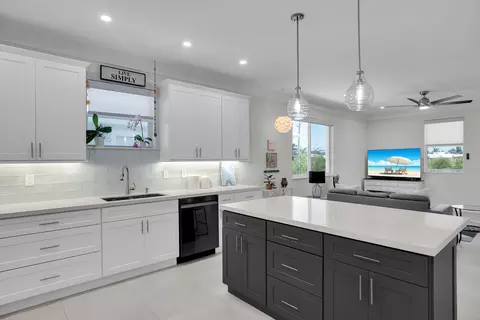 110 Santa Barbara, Marathon, FL 33050 photo 21