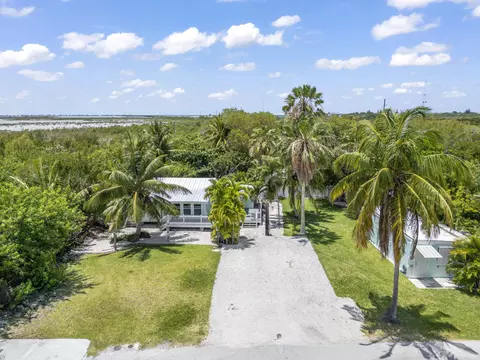92 Frazier Ln, Sugarloaf Key, FL 33042