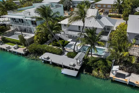 157 Venetian Dr, Islamorada, FL 33036