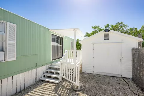 27942 Snapper Ln, Little Torch Key, FL 33042
