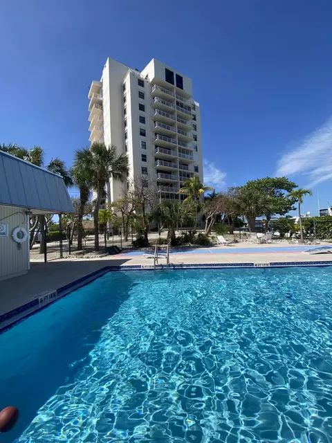 2000 Coco Plum Dr #603, Marathon, FL 33050