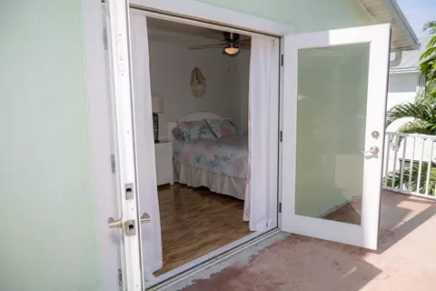 Bedroom - 464 Lime Dr, Key Largo, FL 33037 photo 6 of 15