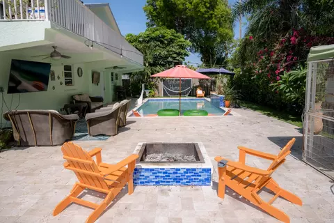 Exterior - 464 Lime Dr, Key Largo, FL 33037 photo 3 of 11
