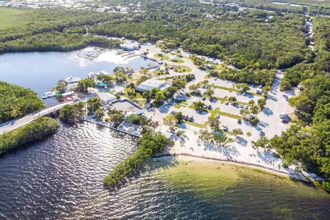 View/Area - 464 Lime Dr, Key Largo, FL 33037 photo 8 of 9