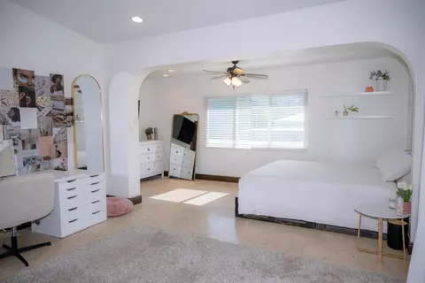 Bedroom - 464 Lime Dr, Key Largo, FL 33037 photo 2 of 15