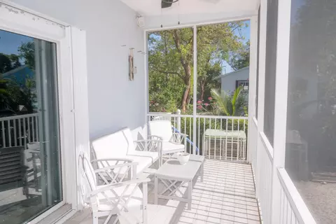 Exterior - 464 Lime Dr, Key Largo, FL 33037 photo 4 of 11