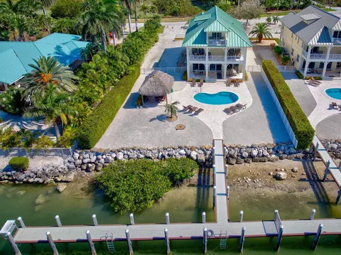 2394 Coco Plum Dr, Marathon, FL 33050 photo 4