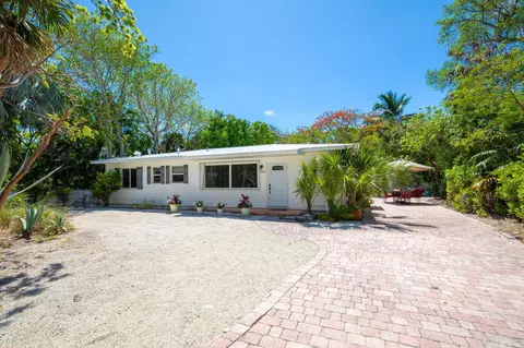 7563 Gulfstream Blvd, Marathon, FL 33050