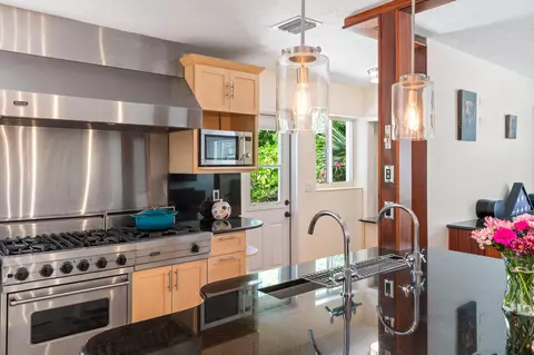 Kitchen - 7563 Gulfstream Blvd, Marathon, FL 33050 photo 1 of 7