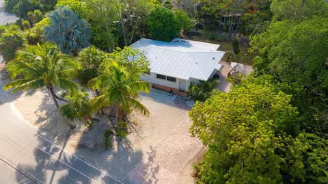 Other - 7563 Gulfstream Blvd, Marathon, FL 33050 photo 1 of 9