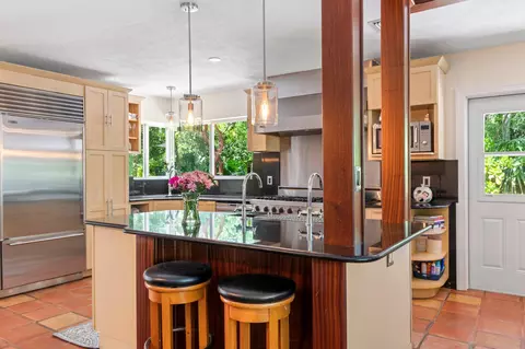 Kitchen - 7563 Gulfstream Blvd, Marathon, FL 33050 photo 3 of 7