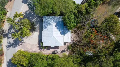 View/Area - 7563 Gulfstream Blvd, Marathon, FL 33050 photo 1 of 4