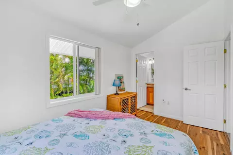Bedroom - 29025 Geranium Dr, Big Pine Key, FL 33043 photo 5 of 5