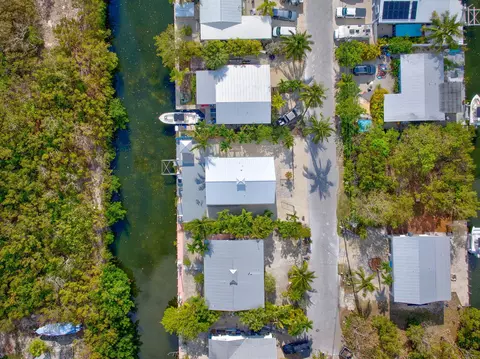 View/Area - 29025 Geranium Dr, Big Pine Key, FL 33043 photo 6 of 9