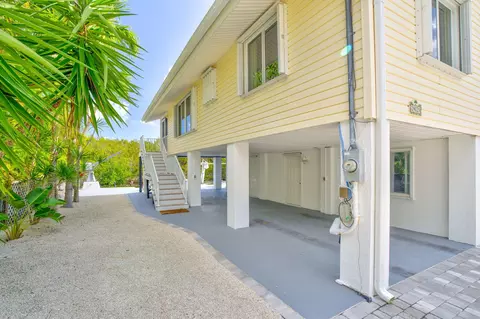 Exterior - 29025 Geranium Dr, Big Pine Key, FL 33043 photo 10 of 12