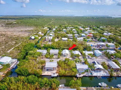 View/Area - 29025 Geranium Dr, Big Pine Key, FL 33043 photo 3 of 9