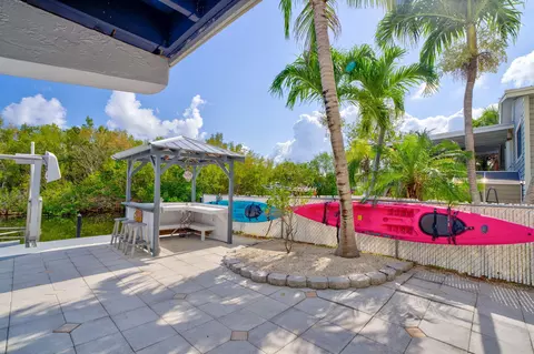 Exterior - 29025 Geranium Dr, Big Pine Key, FL 33043 photo 8 of 12