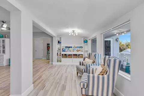 Entry Way - 853 Ellen Dr, Key Largo, FL 33037 photo 1 of 3