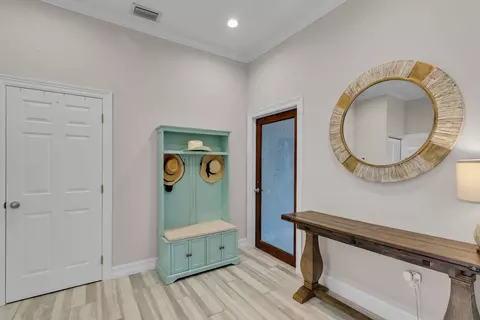 Entry Way - 853 Ellen Dr, Key Largo, FL 33037 photo 3 of 3
