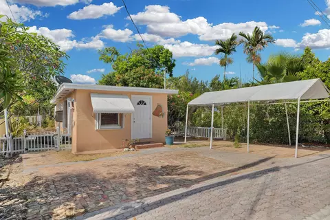 118 Garden St, Tavernier, FL 33070