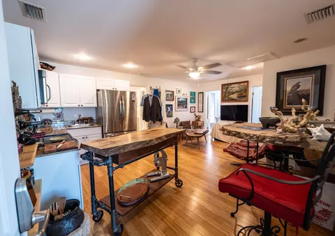 1124 Catherine St #202, Key West, FL 33040