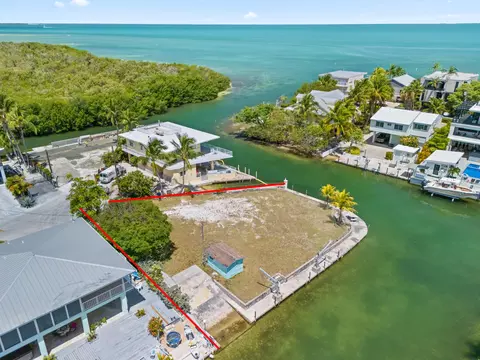 189 Venetian Dr, Matecumbe, FL 33036