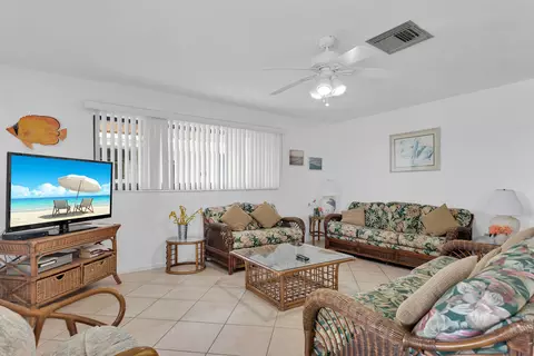 511 9th St #KEY colony, Key Colony Beach, FL 33051 photo 12