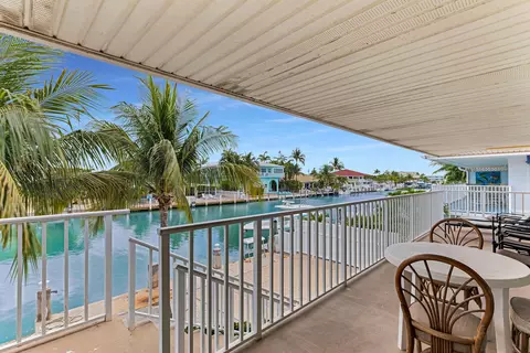 511 9th St #KEY colony, Key Colony Beach, FL 33051 photo 2