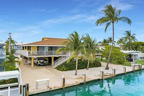 511 9th St #KEY colony, Key Colony Beach, FL 33051