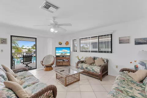 511 9th St #KEY colony, Key Colony Beach, FL 33051 photo 5