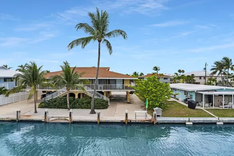 501 9th St #KEY colony, Key Colony Beach, FL 33051