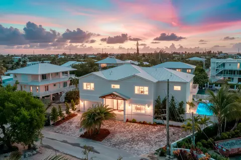 194 Buttonwood Ln, Islamorada, FL 33036