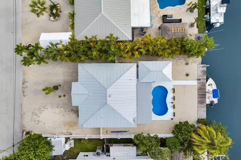 2016 Yellowtail Dr, Marathon, FL 33050 photo 7