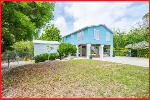 28212 Gato Rd, Little Torch Key, FL 33042