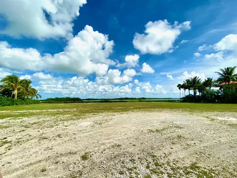 45 Cannon Royal Dr, Shark Key, FL 33040
