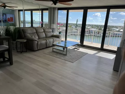 2000 Coco Plum Dr #605, Marathon, FL 33050