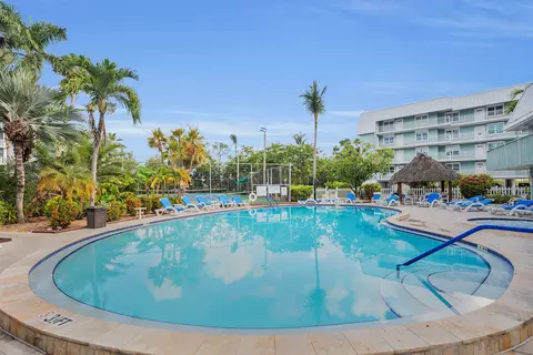 1901 S Roosevelt Blvd #104N, Key West, FL 33040
