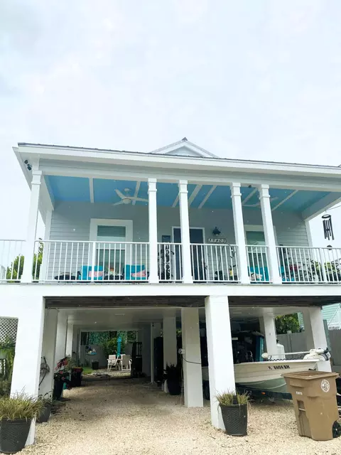 19603 Seminole St, Sugarloaf Key, FL 33042